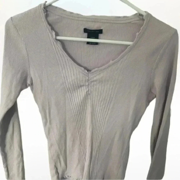 Calvin Klein Jeans lilac v-neck long sleeve blouse size Medium - Picture 1 of 4